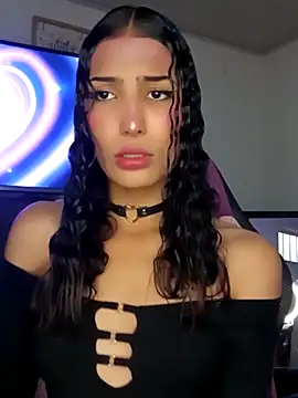 Lanna hott  online show from 6, 11, 2025