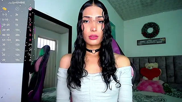 Lanna hott  online show from 8, 7, 2026