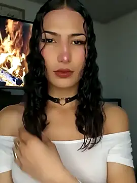 Lanna hott  online show from 6, 10, 2025