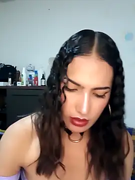 Lanna hott  online show from 7, 3, 2025