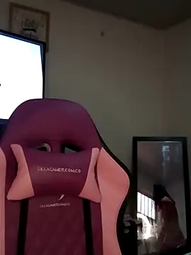 Lanna hott  online show from 15, 10, 2025