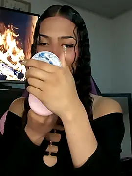 Lanna hott  online show from 17, 10, 2025