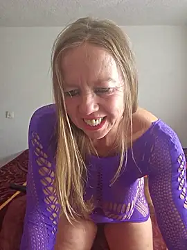 Supertitten95DD online show from 30, 9, 2025