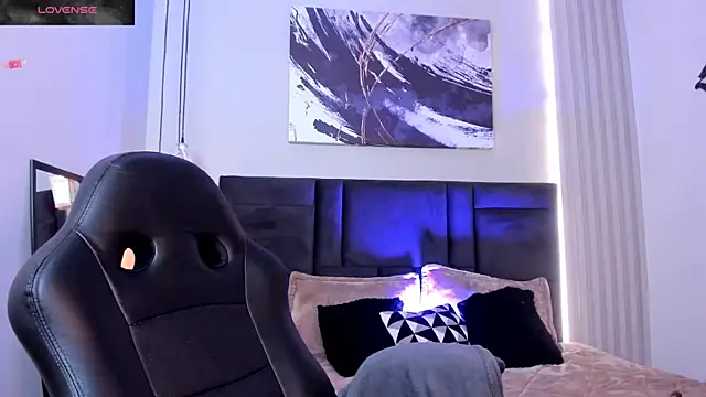 Snapshot of Valkiria_ponce chatting on 3, 10, 2025 Valkiria ponce online show from 3, 10, 2025