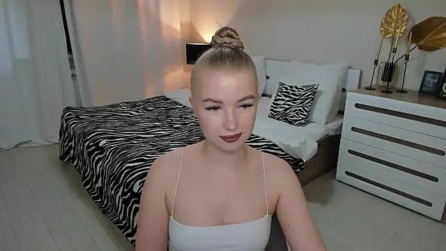 shy  lady online show from 1, 6, 2026