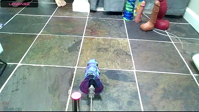 MILFandDILF3 online show from 7, 10, 2025