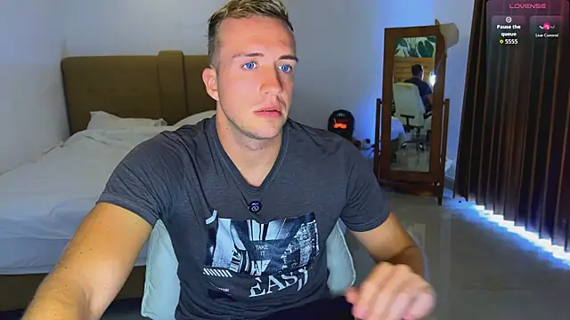 tommy cumfinger online show from 18, 4, 2026