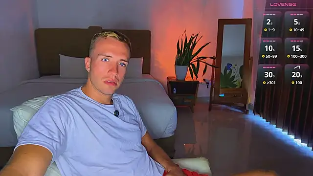 Snapshot of tommy_cumfinger chatting on 22, 2, 2026 tommy cumfinger online show from 22, 2, 2026