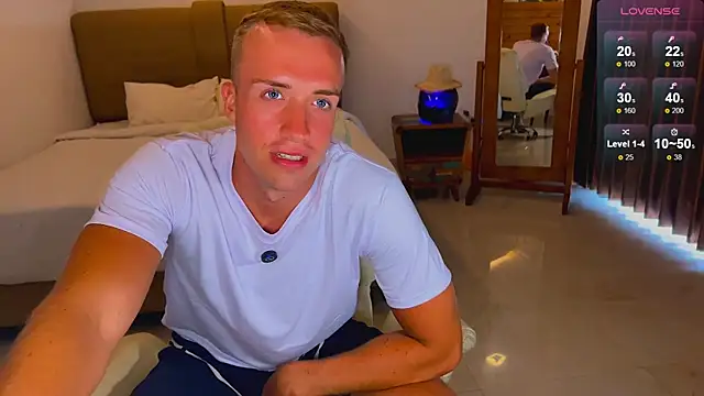 tommy cumfinger online show from 5, 11, 2025