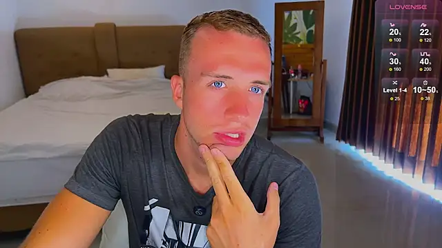 tommy cumfinger online show from 25, 9, 2025