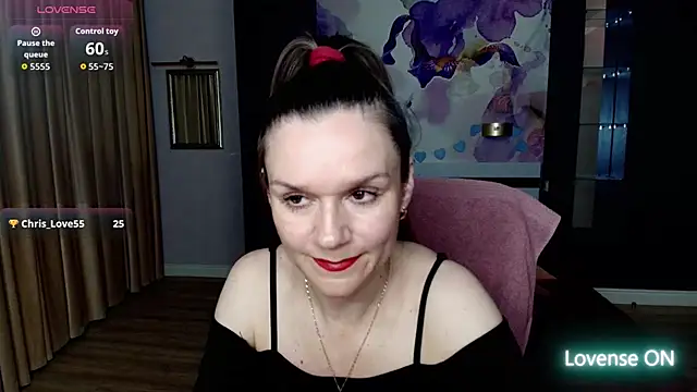 Snapshot of AriaGray chatting on 4, 4, 2026 AriaGray online show from 4, 4, 2026