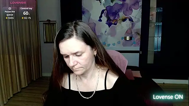 AriaGray online show from 7, 5, 2026