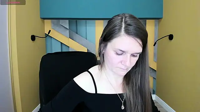 AriaGray online show from 6, 10, 2025