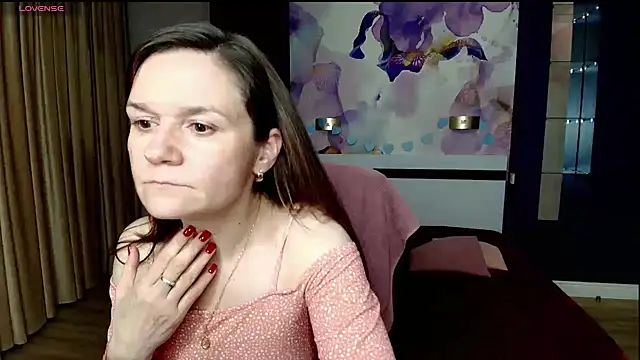 Snapshot of AriaGray chatting on 14, 4, 2026 AriaGray online show from 14, 4, 2026