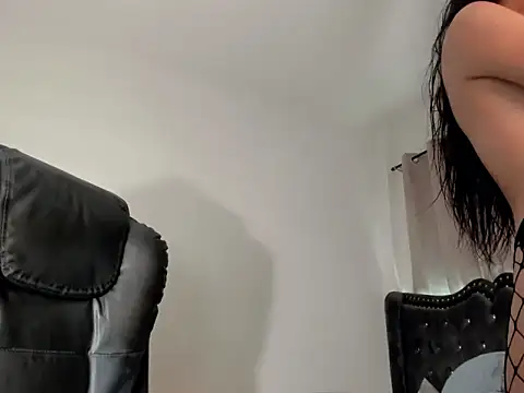 Snapshot of Selene14 chatting on 29, 4, 2026 Selene14 online show from 29, 4, 2026