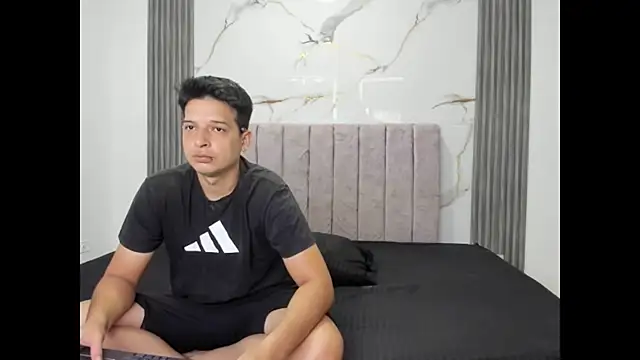 FerneyManti online show from 13, 4, 2026