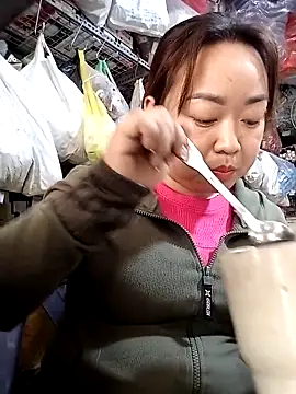 VyOanh2K online show from 22, 3, 2025