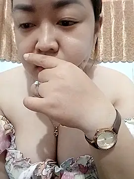 VyOanh2K online show from 3, 10, 2025