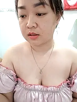 VyOanh2K online show from 18, 3, 2025