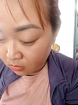 Snapshot of VyOanh2K chatting on 1, 2, 2026 VyOanh2K online show from 1, 2, 2026