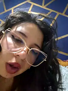 Aria Bennett21 online show from 3, 3, 2025