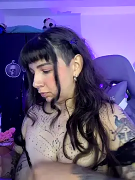 Aria Bennett21 online show from 13, 5, 2026