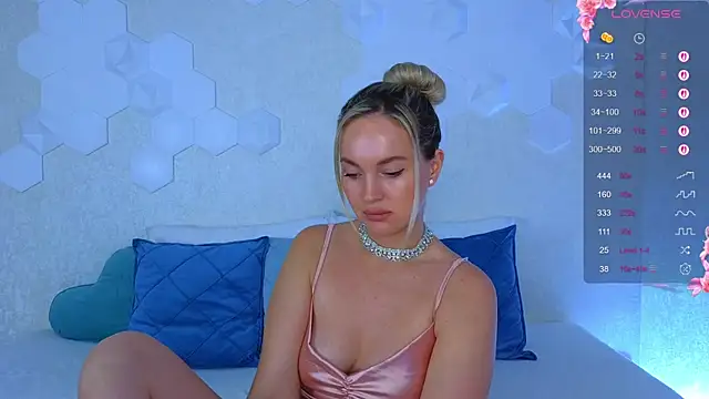 Lynna Sparks online show from 25, 9, 2025