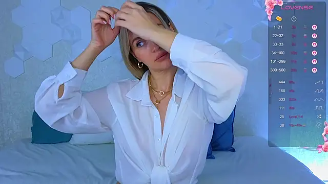 Lynna Sparks online show from 13, 11, 2025