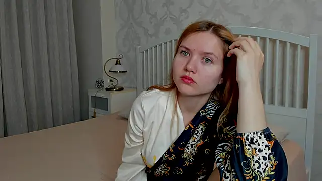 Eva  Lewis online show from 29, 4, 2026