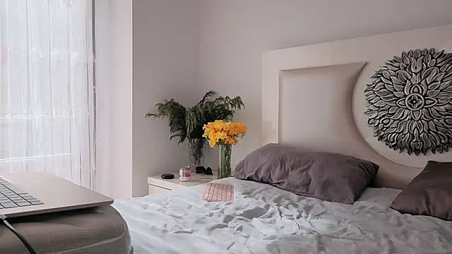 my lina online show from 5, 3, 2025