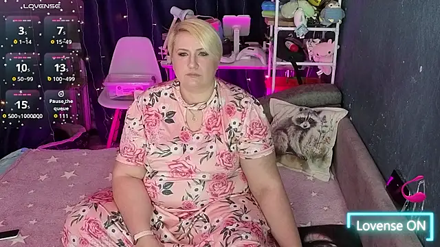 CuteHanna online show from 14, 2, 2026