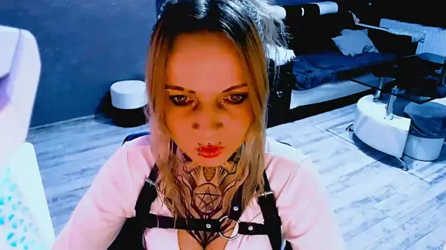 Snapshot of InesGold chatting on 4, 2, 2026 InesGold online show from 4, 2, 2026