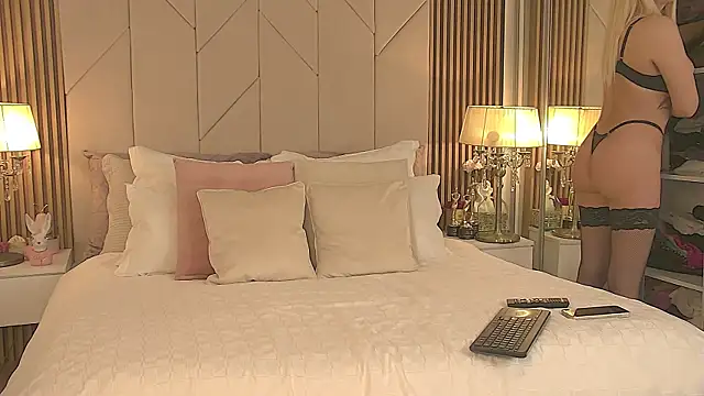 Blanche Summer online show from 31, 3, 2026