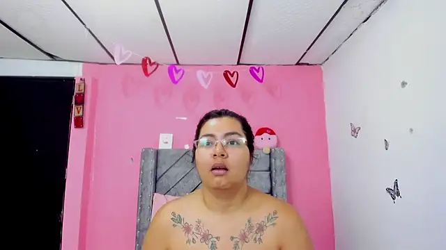 Snapshot of LaylaHolmes chatting on 20, 3, 2026 LaylaHolmes online show from 20, 3, 2026