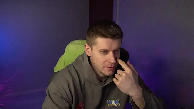 Bruno Banani online show from 16, 12, 2025