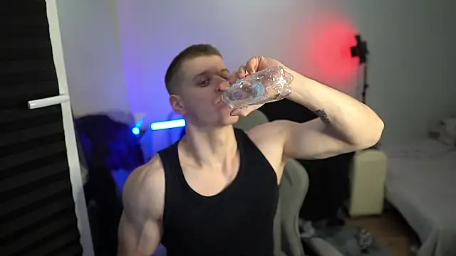 Bruno Banani online show from 7, 10, 2025