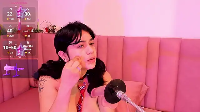 zyle boobs online show from 28, 10, 2025