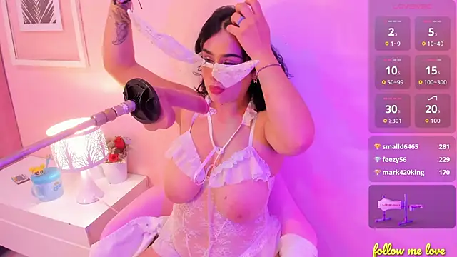 zyle boobs online show from 25, 9, 2025