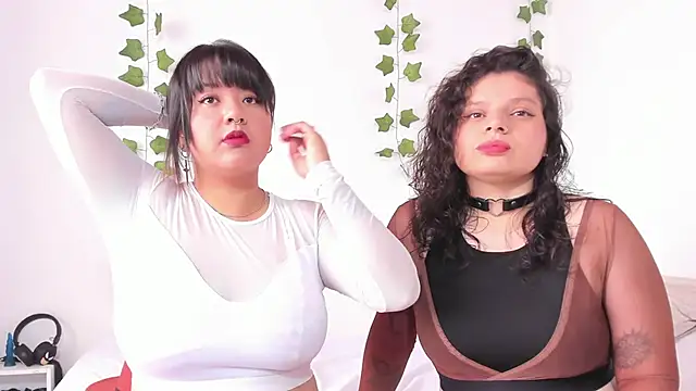 Karol IsabelCouple online show from 20, 2, 2025