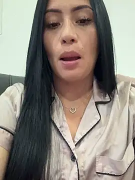 Snapshot of Sara_luna_ chatting on 20, 12, 2025 Sara luna online show from 20, 12, 2025