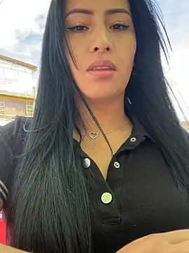 Snapshot of Sara_luna_ chatting on 13, 7, 2026 Sara luna online show from 13, 7, 2026