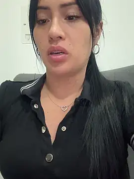 Snapshot of Sara_luna_ chatting on 2, 2, 2026 Sara luna online show from 2, 2, 2026