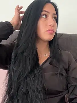 Snapshot of Sara_luna_ chatting on 5, 3, 2026 Sara luna online show from 5, 3, 2026