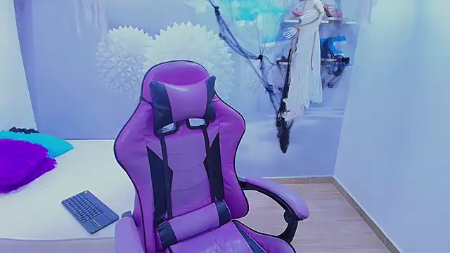 DEMI LEED online show from 1, 11, 2025