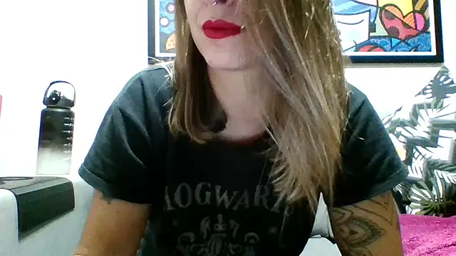 Shy Runner online show from 8, 5, 2026