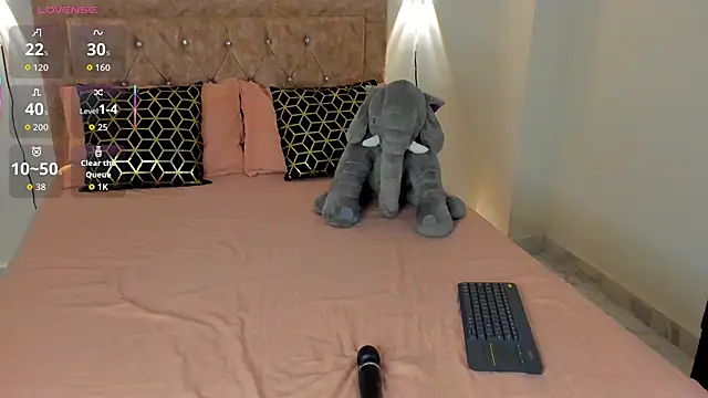 Snapshot of Rihana_hot01 chatting on 9, 10, 2025 Rihana hot01 online show from 9, 10, 2025