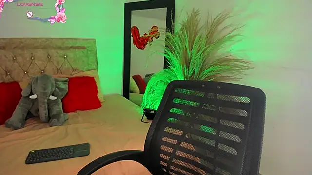 Snapshot of Rihana_hot01 chatting on 21, 3, 2025 Rihana hot01 online show from 21, 3, 2025