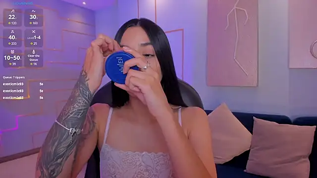 HannahJamesX online show from 5, 2, 2025