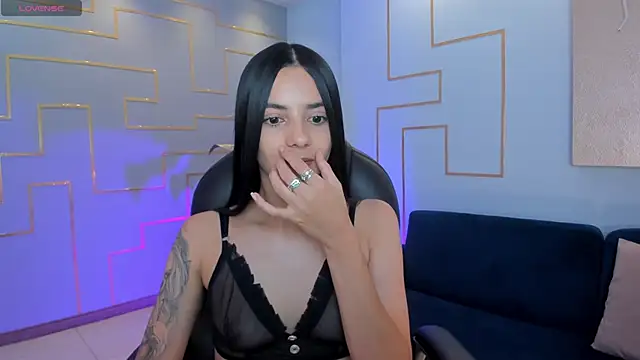 HannahJamesX online show from 8, 2, 2025