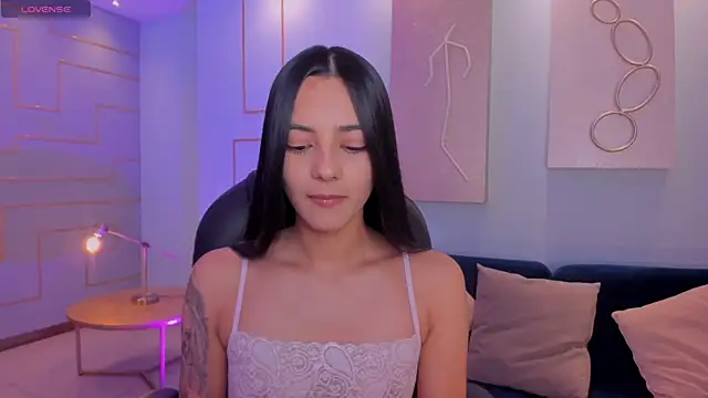 HannahJamesX online show from 5, 2, 2025